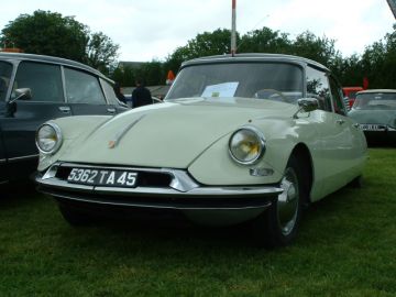 DS19 1957
